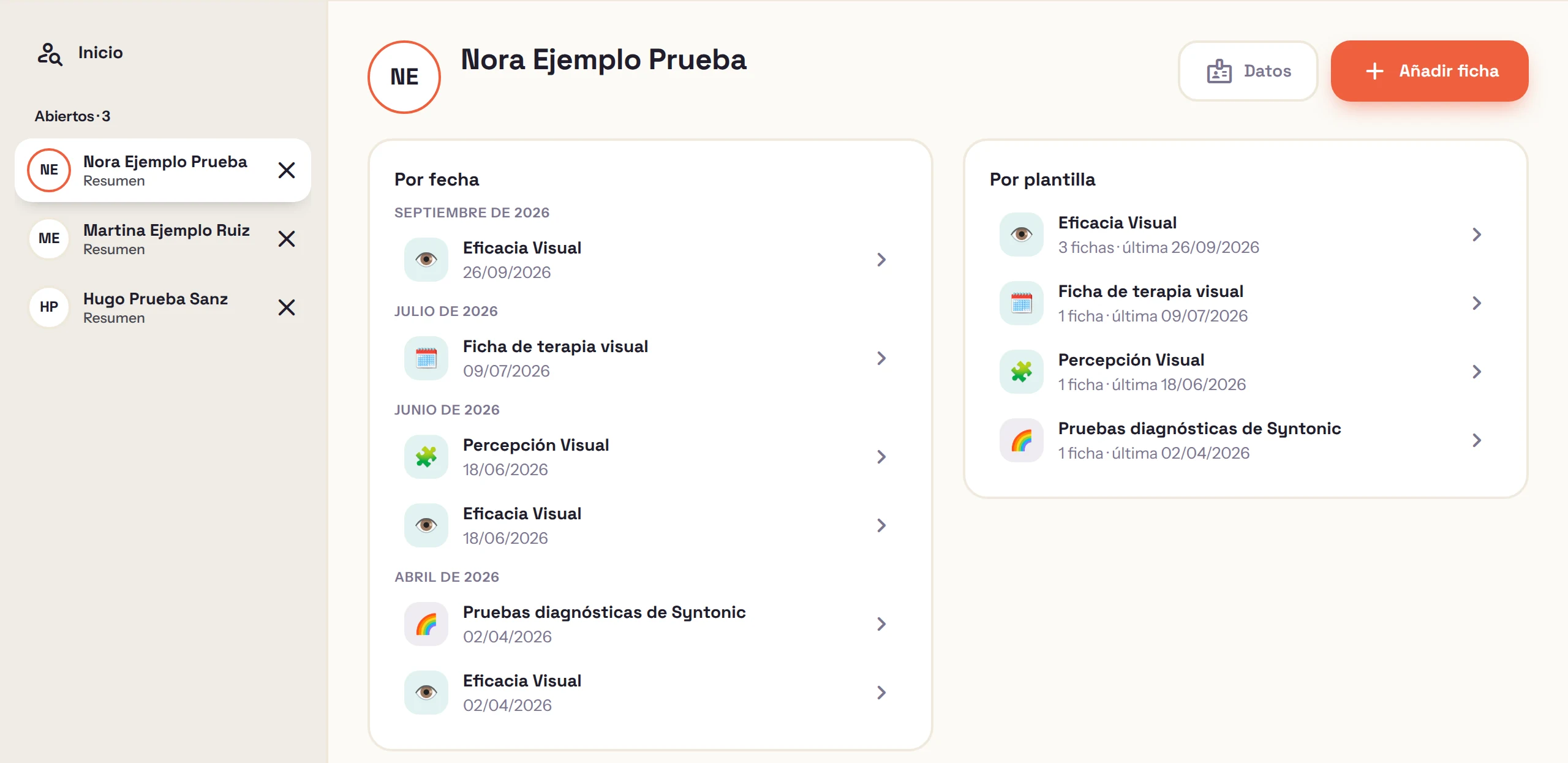 Fóvea en una tablet: la paciente sintética Nora Ejemplo Prueba con sus fichas ordenadas por fecha y por plantilla